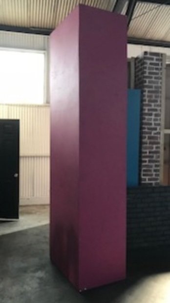 MAROON COLUMN