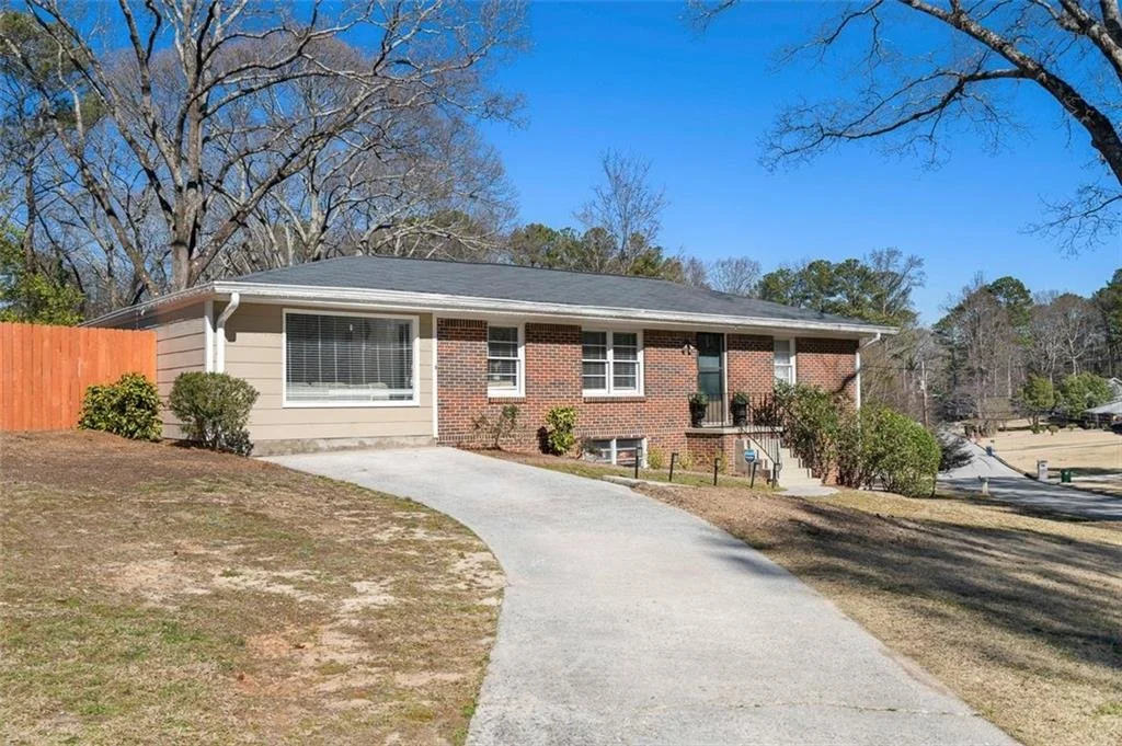 3140 Westmart LN