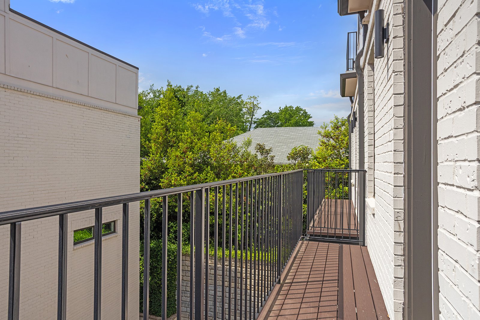 574BoulevardPlNE#12-2060-WEB-025.jpg