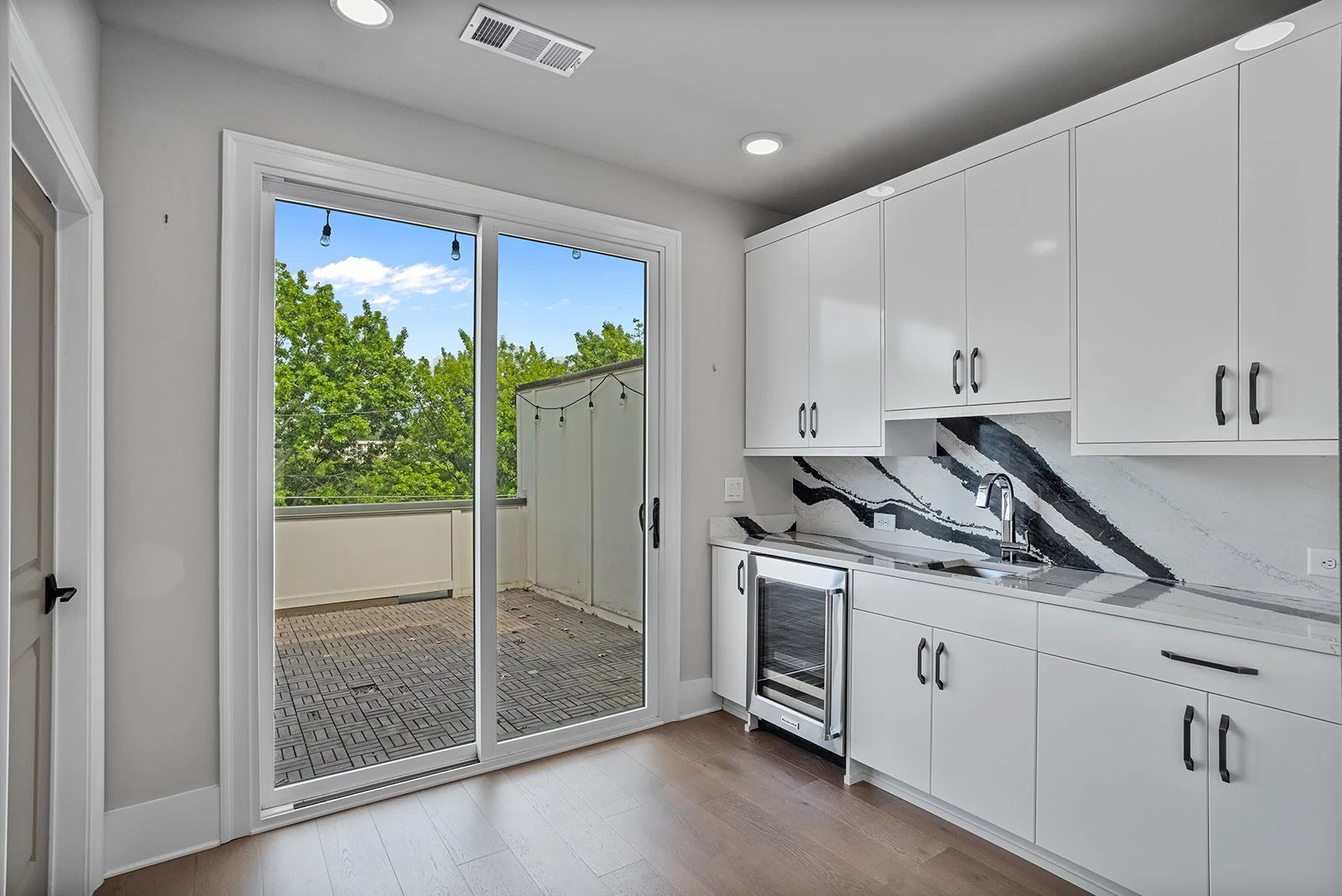 574BoulevardPlNE#12-2060-WEB-035.jpg