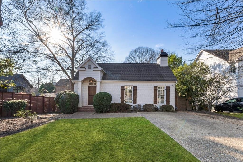 2330 Colonial Dr