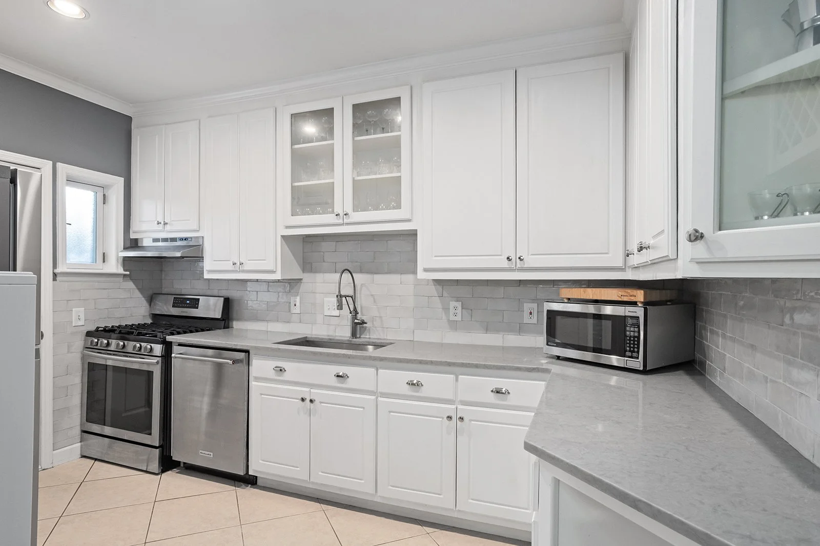 28CollierRdNWUnit8-2065-WEB-016.jpg