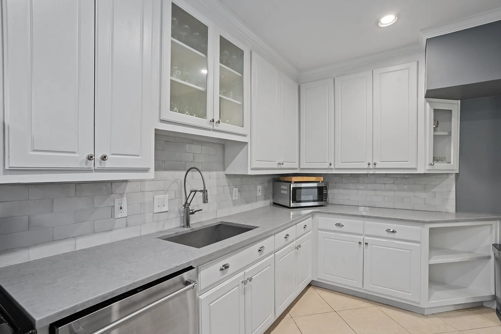 28CollierRdNWUnit8-2065-WEB-021.jpg