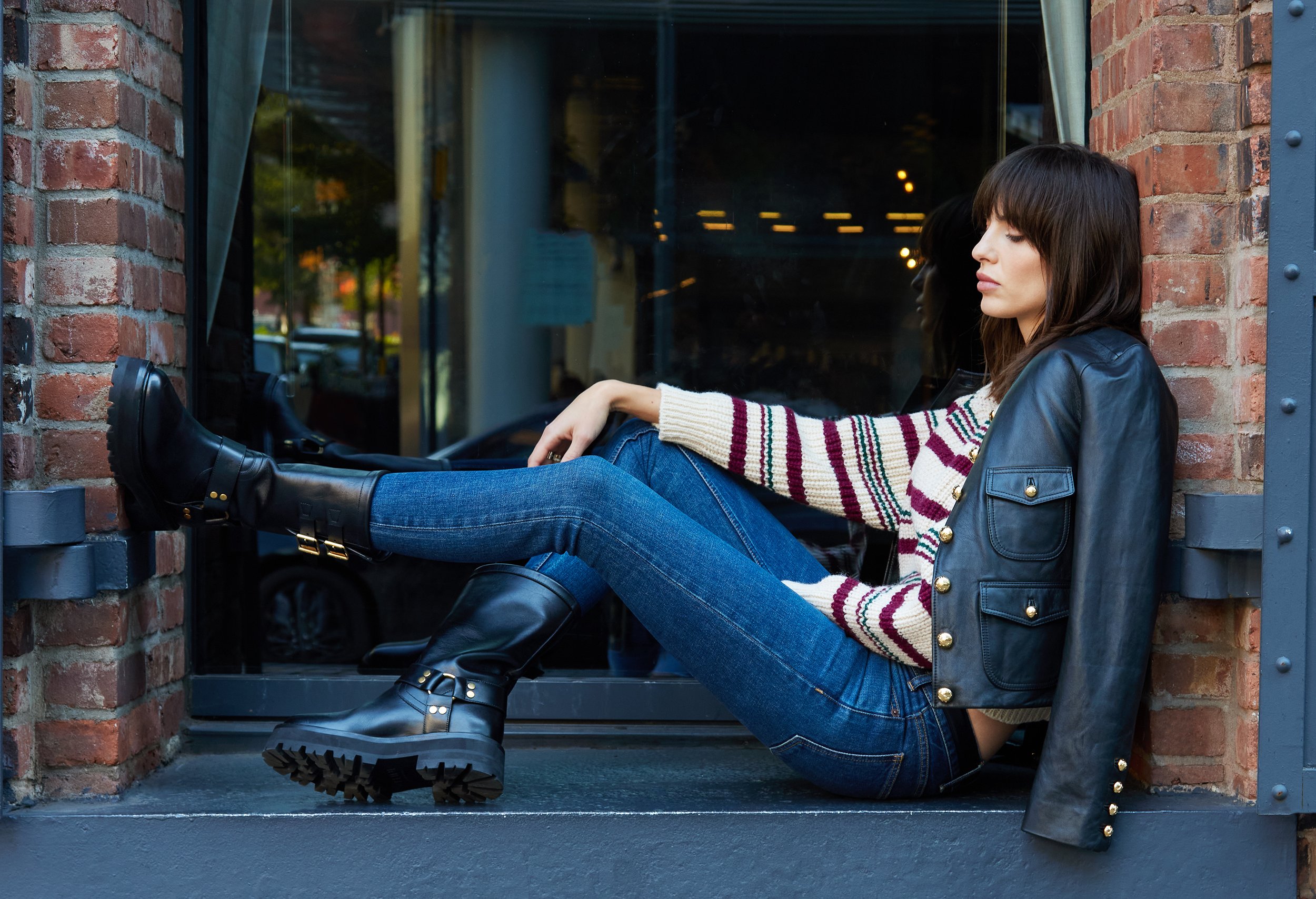 Look2_566-cropped copy.jpg