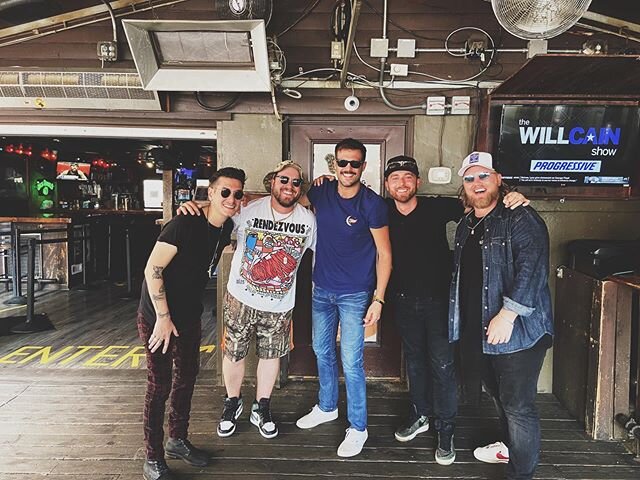 Hanging in the sun with the boys. @dallaswilson8 @jackieleemusic @m10penny @ernest