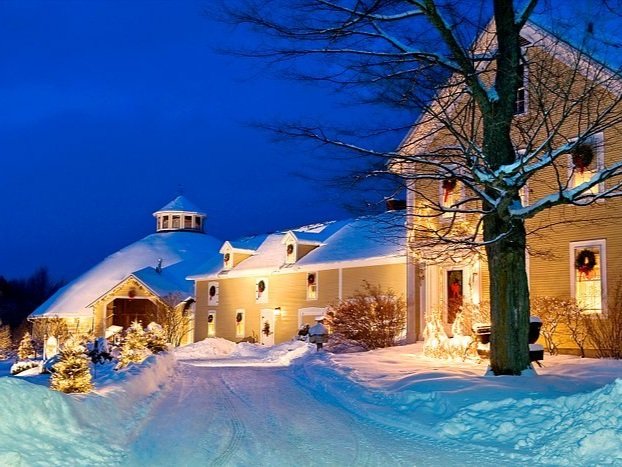 Round Barn Farm Inn.jpg