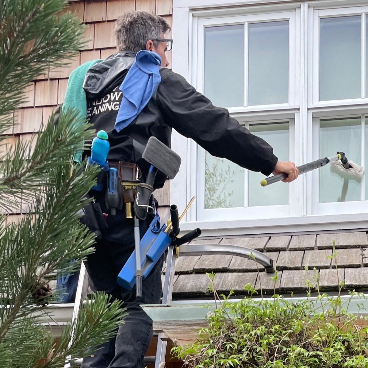 columbia valley window cleaning inset - 2.jpg