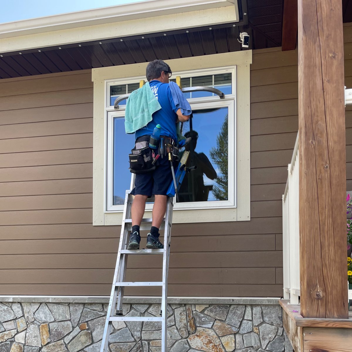 columbia valley window cleaning inset - 4.jpg