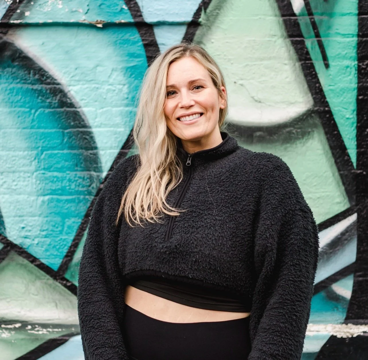 HAPPY BIRTHDAY, ANNA! 🎂💫
 
Your smile lights up a room and presence eases the mind. Thank you for introducing us to the epic f*ya Fridays and showing us the power of honoring two things at once.

 
We love you and cannot wait to see what this next 