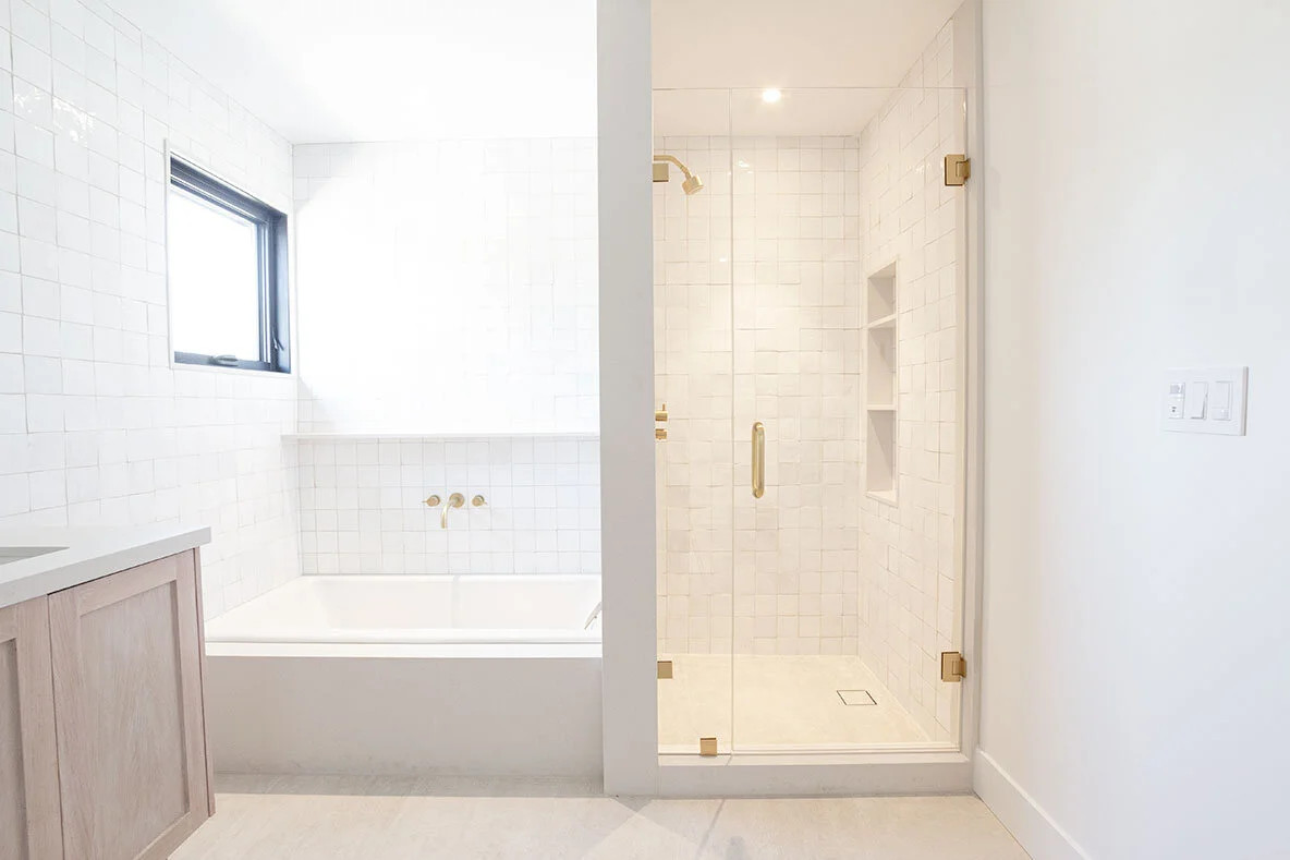 Opti-white shower door