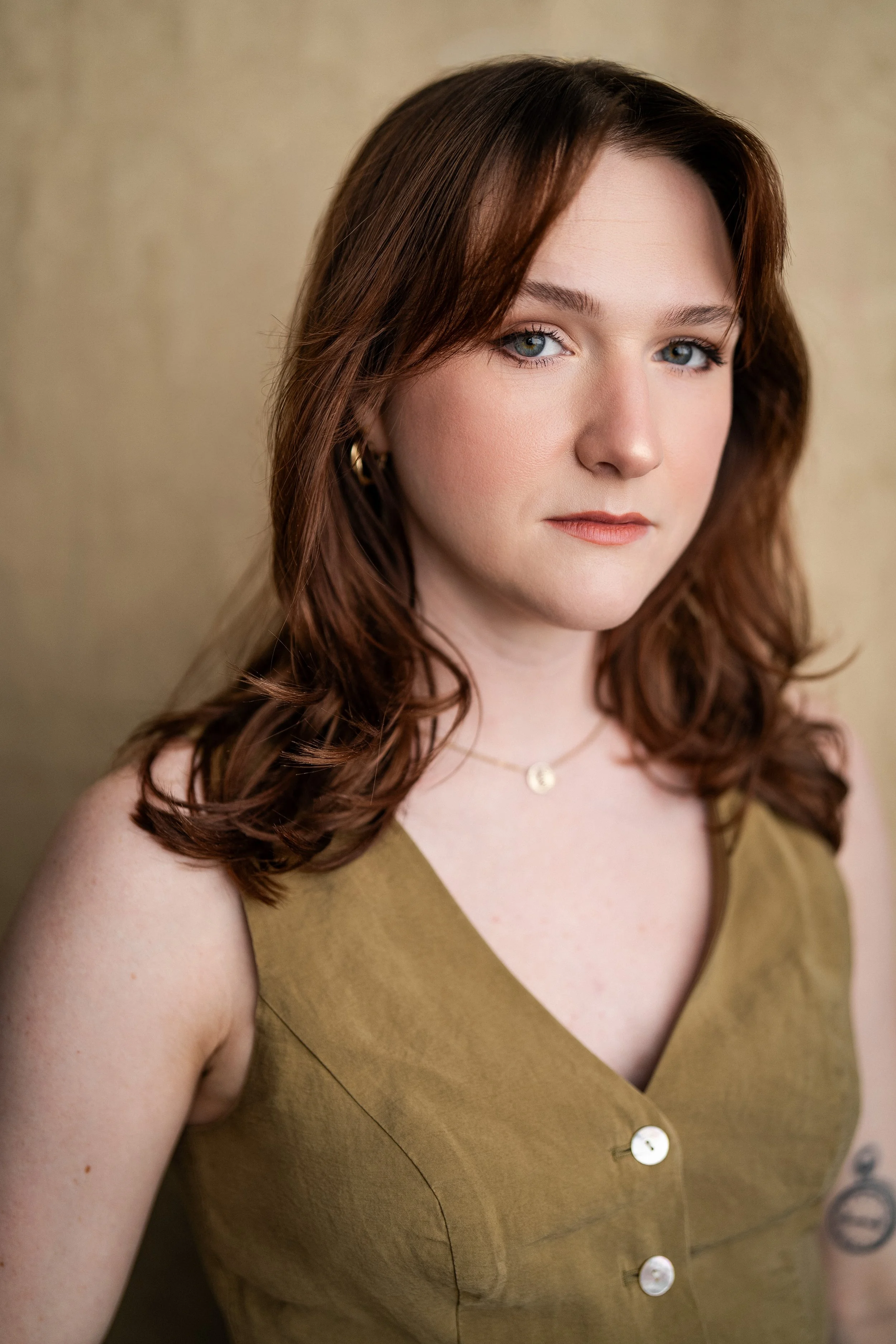 Annika Headshot 5.jpg