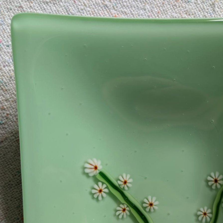 TwoWhiteBranchesonJade-01-02.jpg