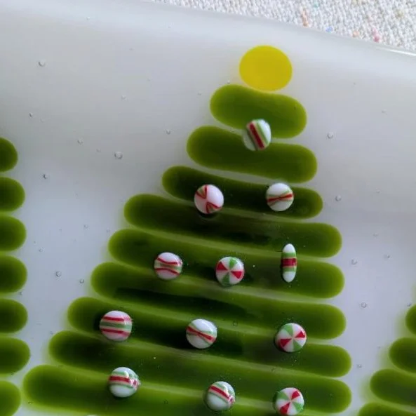 3ChristmasTrees-01-06.jpg
