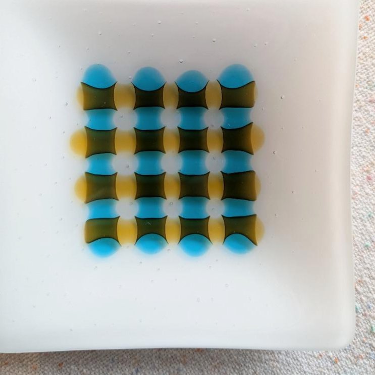 BlueYellowGrid-01-03.jpg