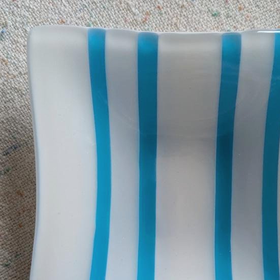 BlueStripesonWhite-01-02.jpg