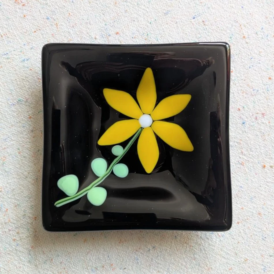 YellowFloweronBlack-01-01.jpg