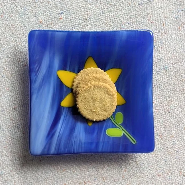 YellowFloweronBlue-01-05.jpg