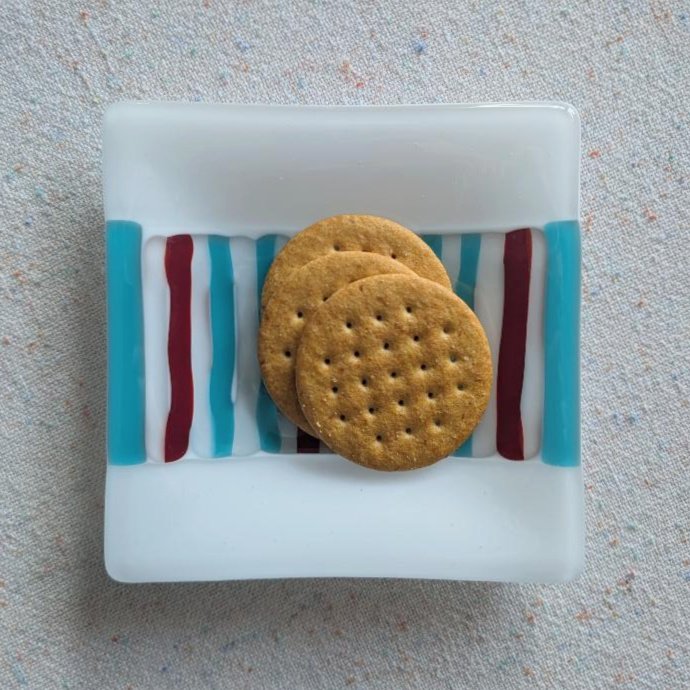 6 x 6 Inches Fused Glass Plate – Eleven Blue, Red and Orange Stripes on White Glass