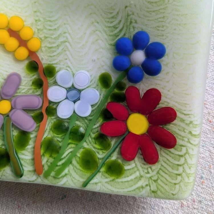 5FlowersonGreen-01-06.jpg