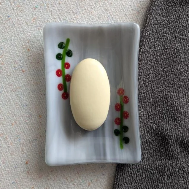 6 x 4 Inches Fused Glass Soap Dish – Red Flower Branches on a Gray Marble Background