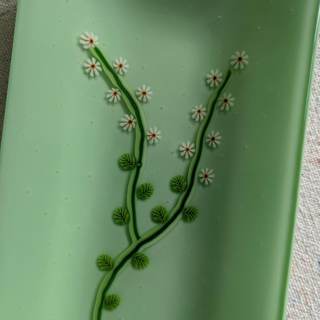 TwoWhiteBranchesonJade-01-06.jpg