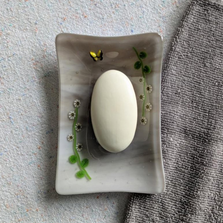 6 x 4 Inches Fused Glass Soap Dish – White Flower Branches on a Gray Marble Background