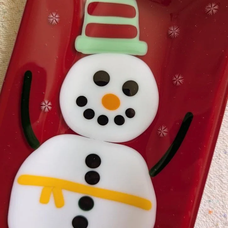 SnowmanonRed-02-06.jpg