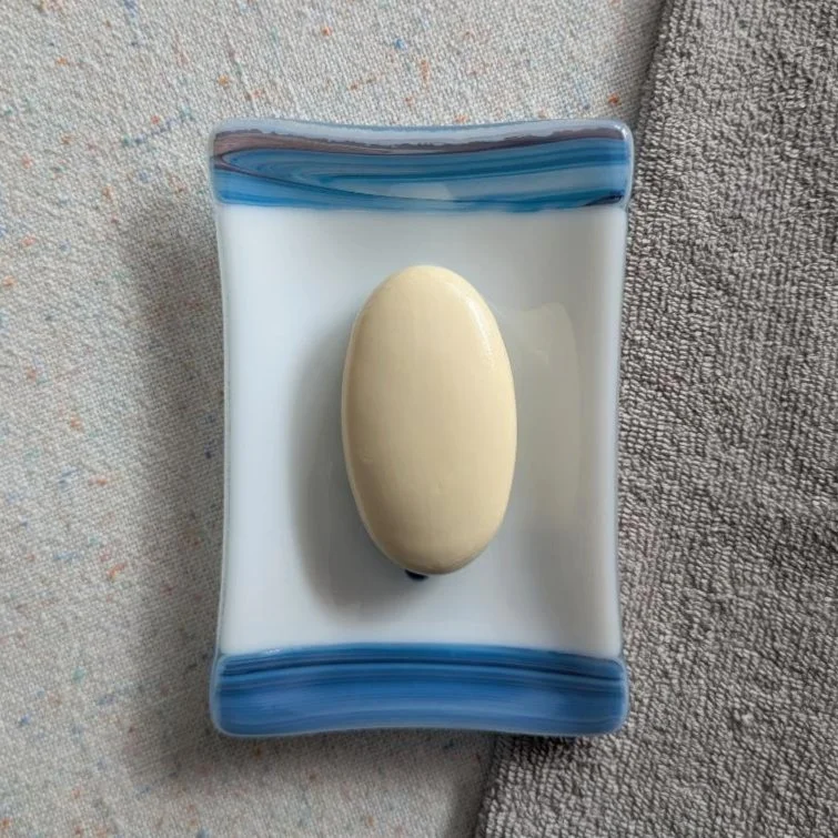 6 x 4 Inches Fused Glass Soap Dish – Blue Glass on the Ends, White Glass in the Center