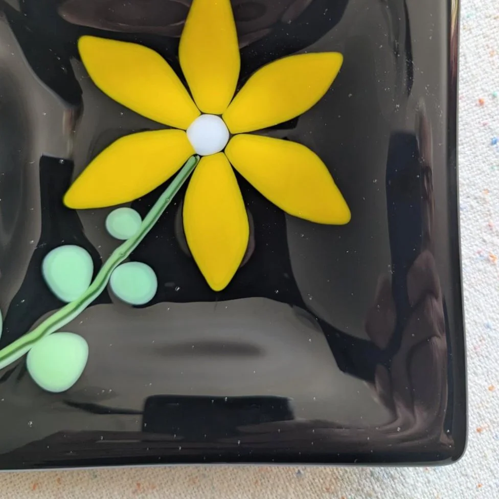 YellowFloweronBlack-01-03.jpg
