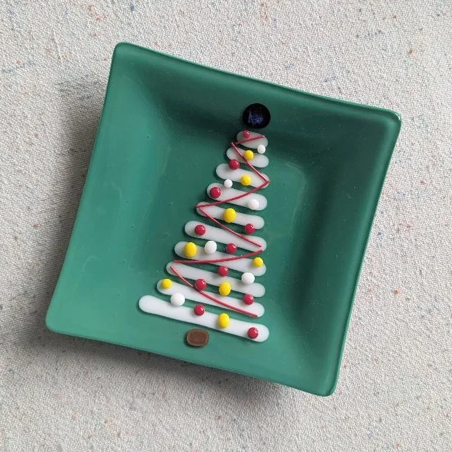 Christmason Green-01-04.jpg