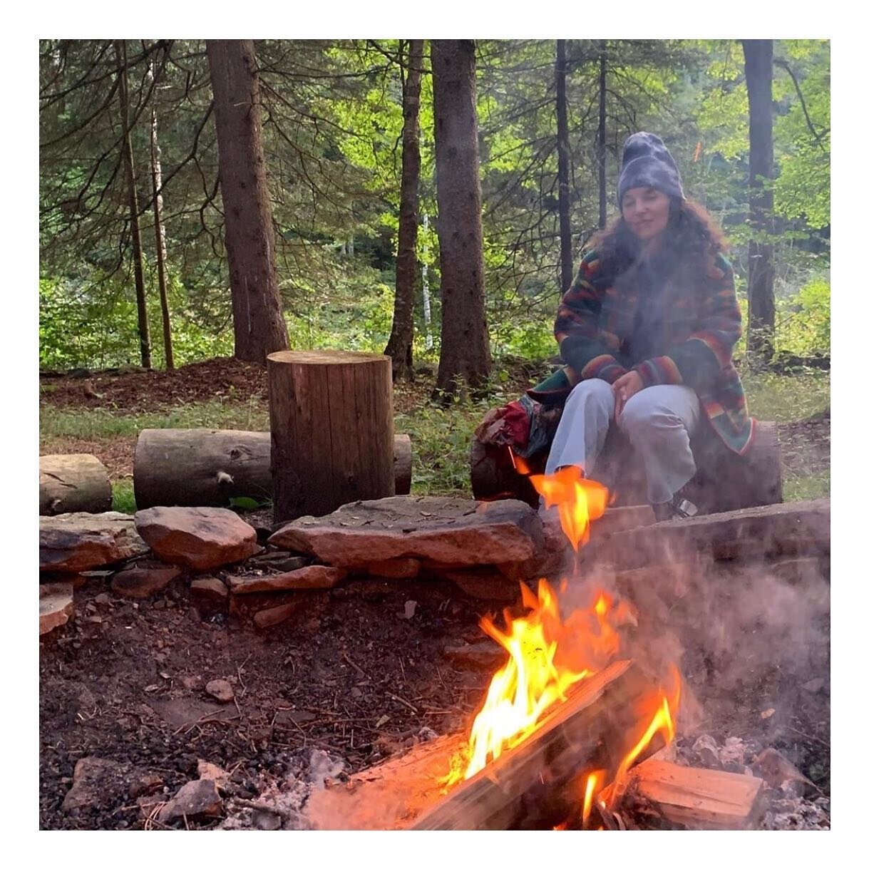Fall is coming quickly to the Catskills. Perfect time for pit fires and marshmallows.  Paige knows 🧡 
.
.
.
.
#wolfhollowcamp #glamping #catskillgoodness #catskills #airbnb #getoutside #optoutside #findyourselfoutside #glampinglife #glampinghub #esc