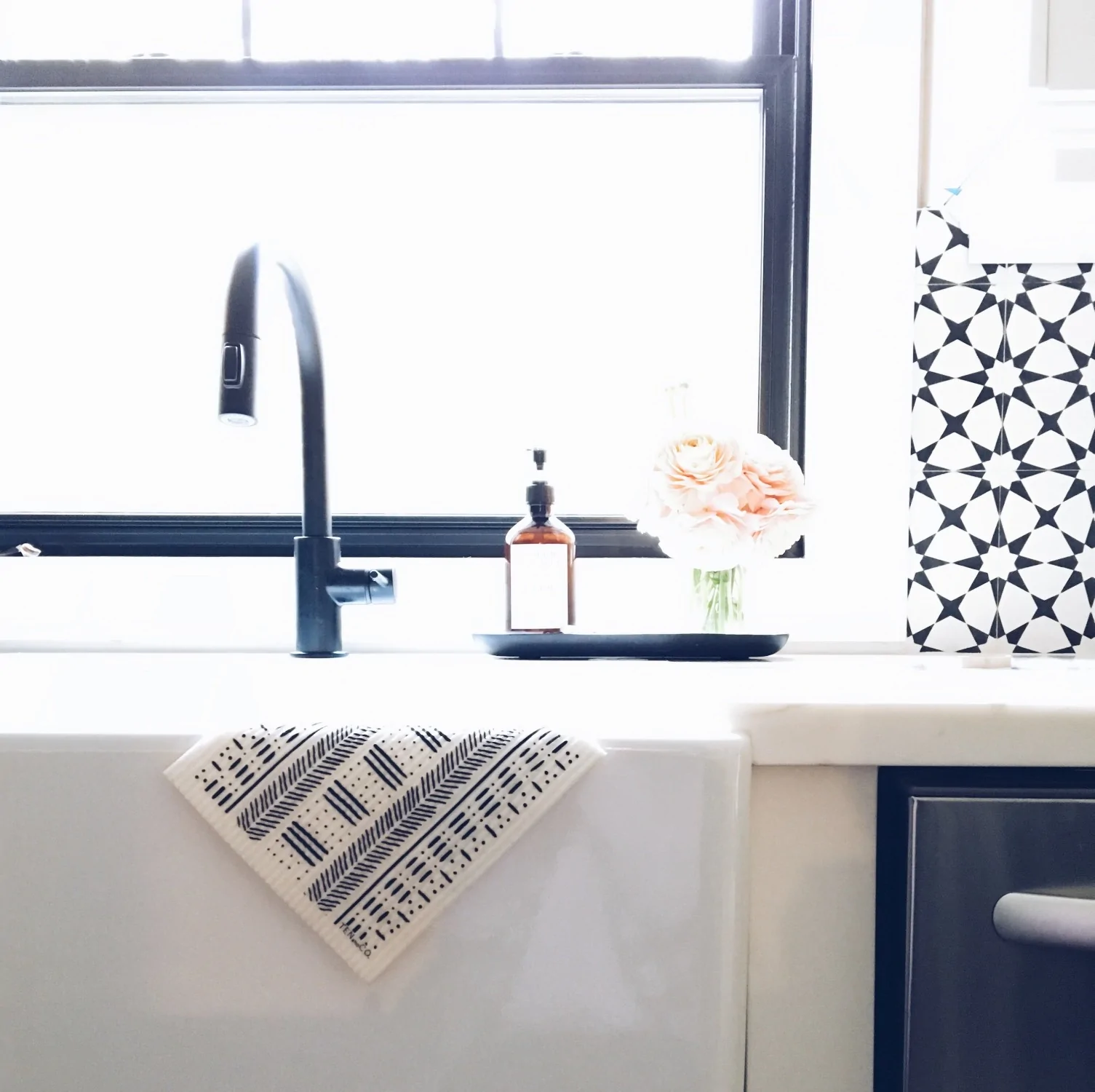 Sponge Cloth Mudcloth Lifestyle.png