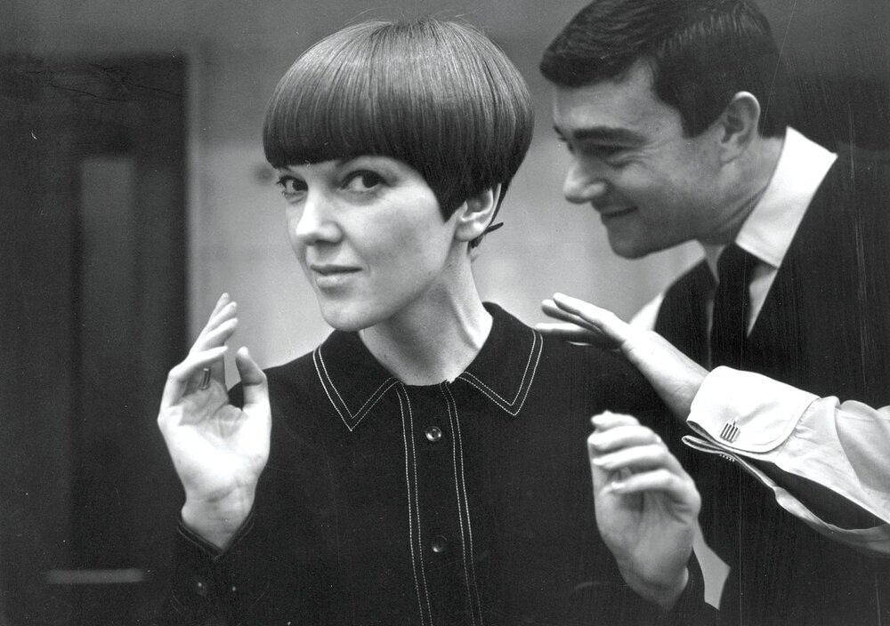 Quant_Mary-Quant-with-Vidal-Sassoon-photograph-by-Ronald-Dumont-1964-Ronald-DumontStringerGetty-Images.jpg