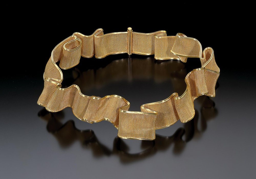  CHOKER #83 of eighteen and twenty-two karat gold; 15.6 × 15.9 × 2.5 centimeters, 2000.  Collection of Tacoma Art Museum.  
