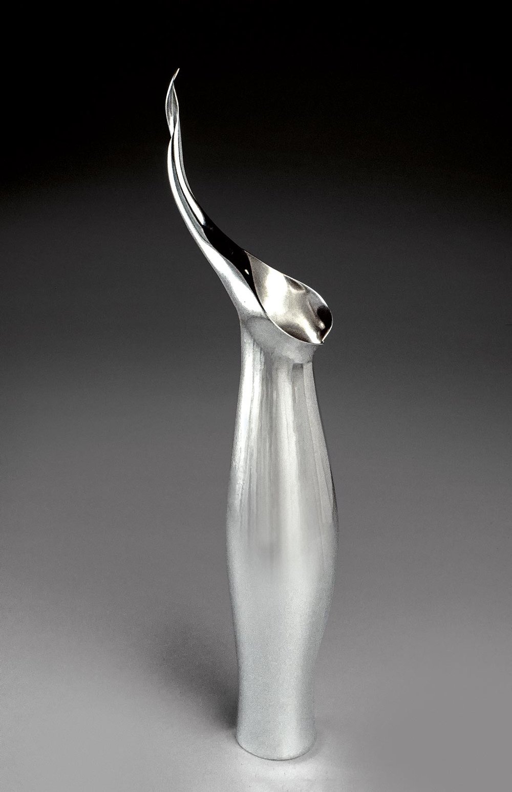  PEACE LILY (Artist’s proof for edition of 35, 1982–c. 1988) of electroformed copper (silver-plated), 53.3 × 19.1 × 8.6 centimeters, 1982.  Photograph by Peter Krumhardt.  