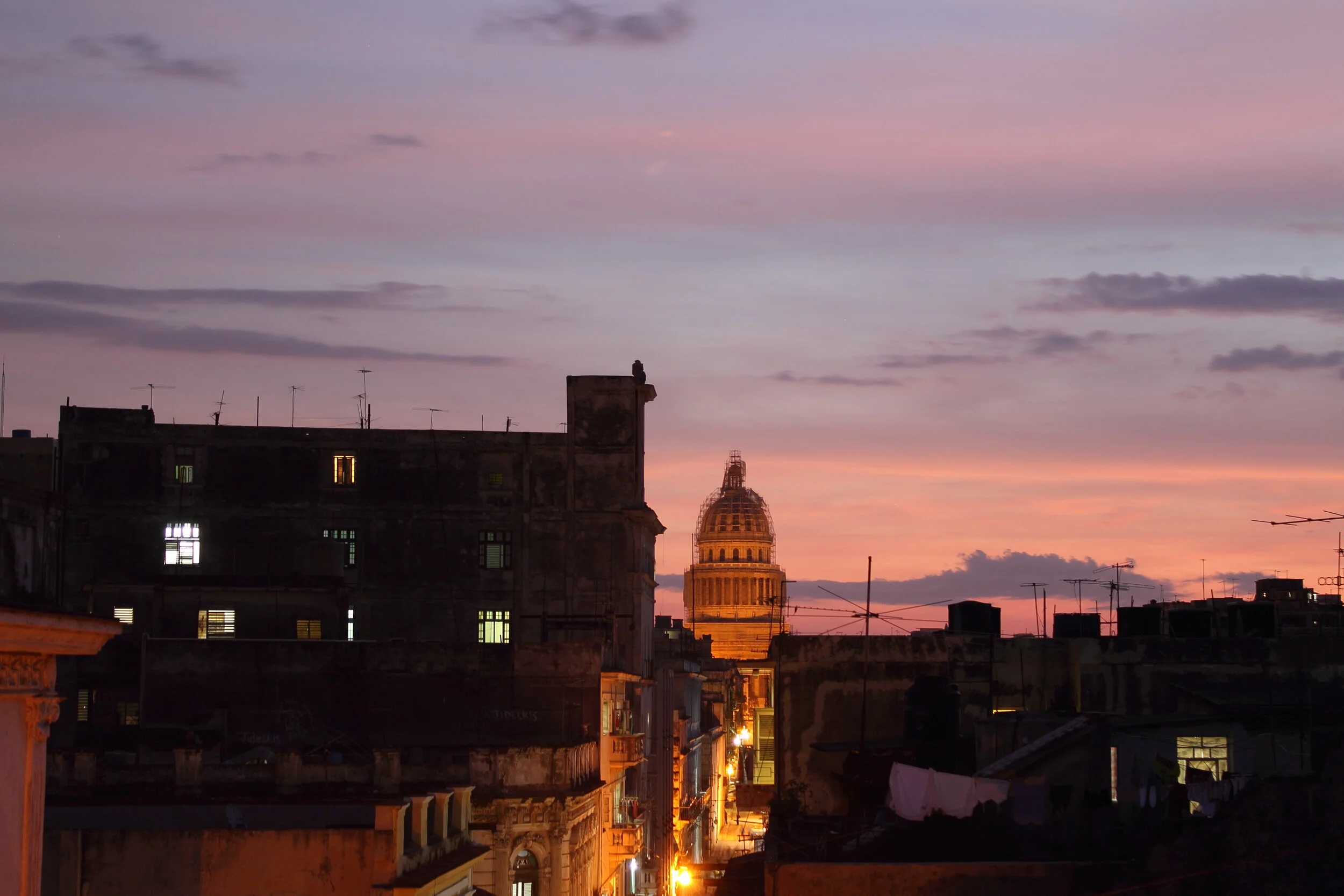 De La Habana y la convivencia del pasado y del presente en la capital cubana