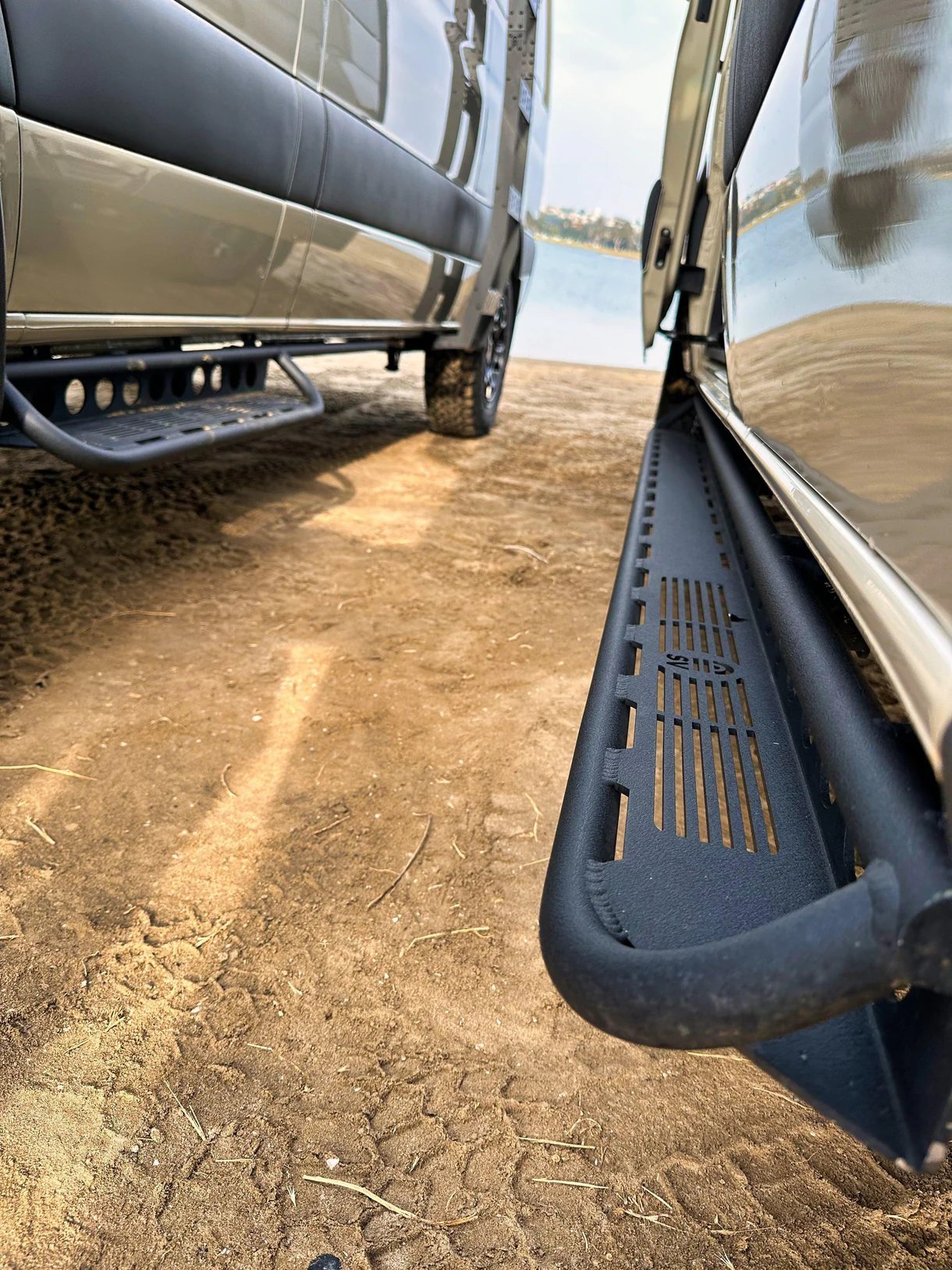 sv-sprinter-side-steps-sandy-vans-3.jpg