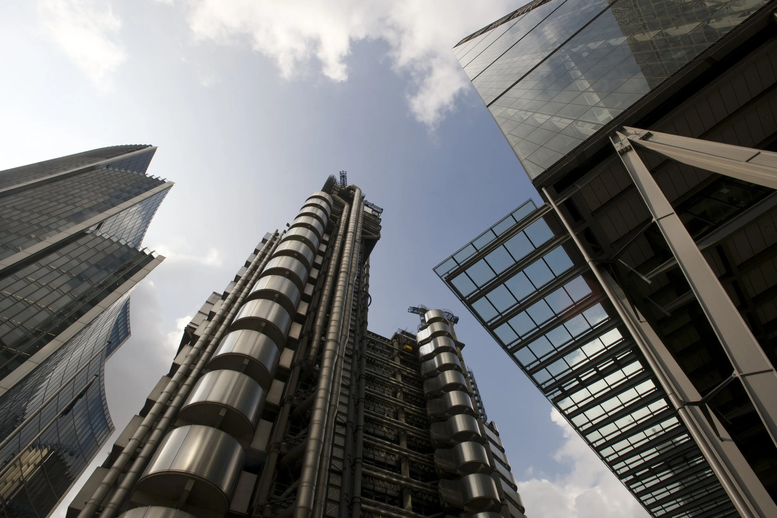 June 2025 | RENT REVIEW | 930 sq. ft. | Rooms 153 + 254 Speed Highwalk, London EC2Y 8DX