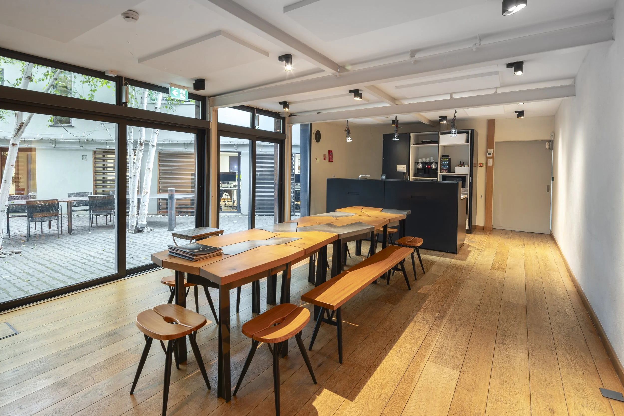 The Mews, 1a Birkenhead Street, London WC1H 8BA - kitchen.jpg
