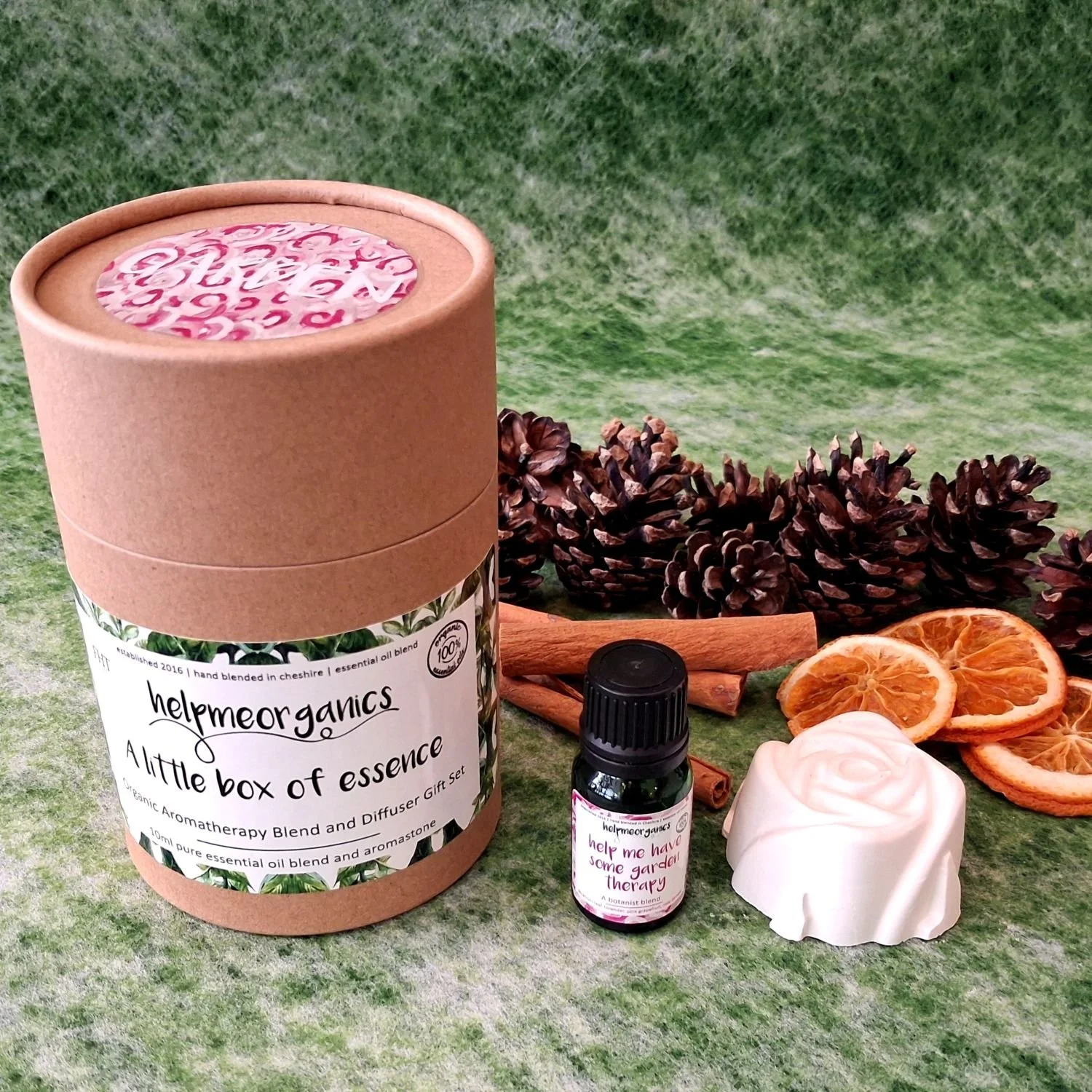 Little box of Garden Therapy Gift Set | Helpmeorganics