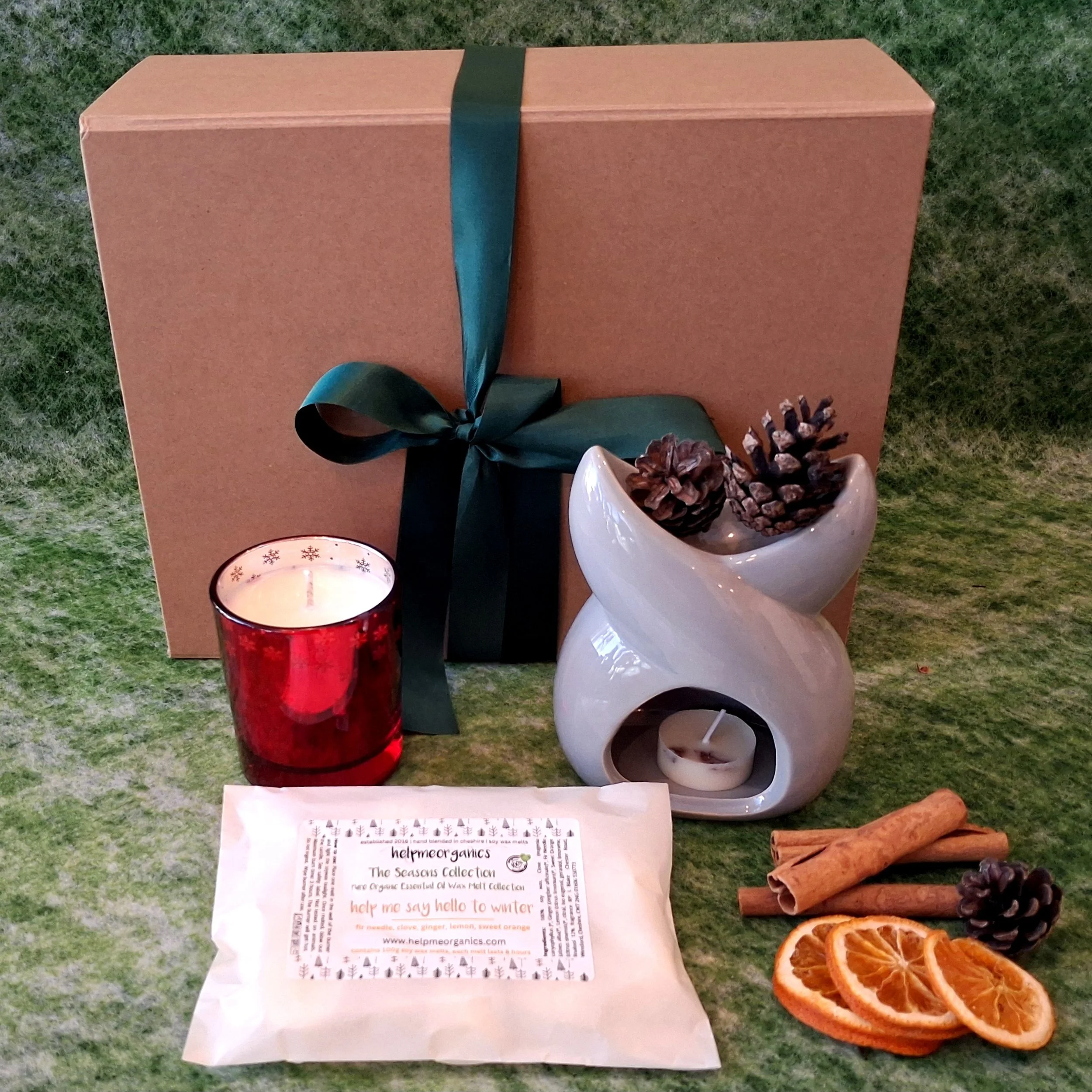 Christmas Candle & Wax Melt & Burner Gift Set | Helpmeorganics
