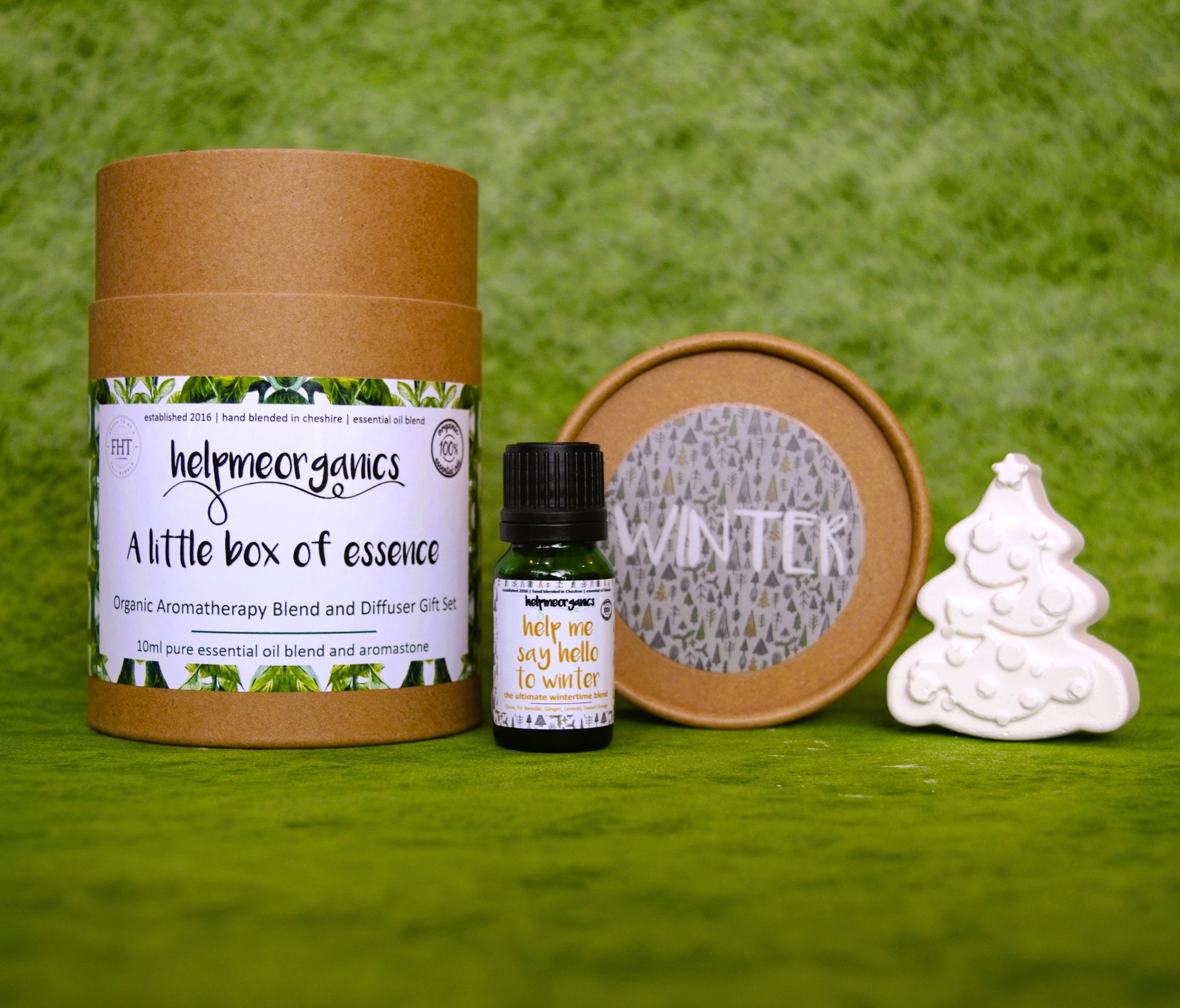 Little Box of Winter Essence gift set
