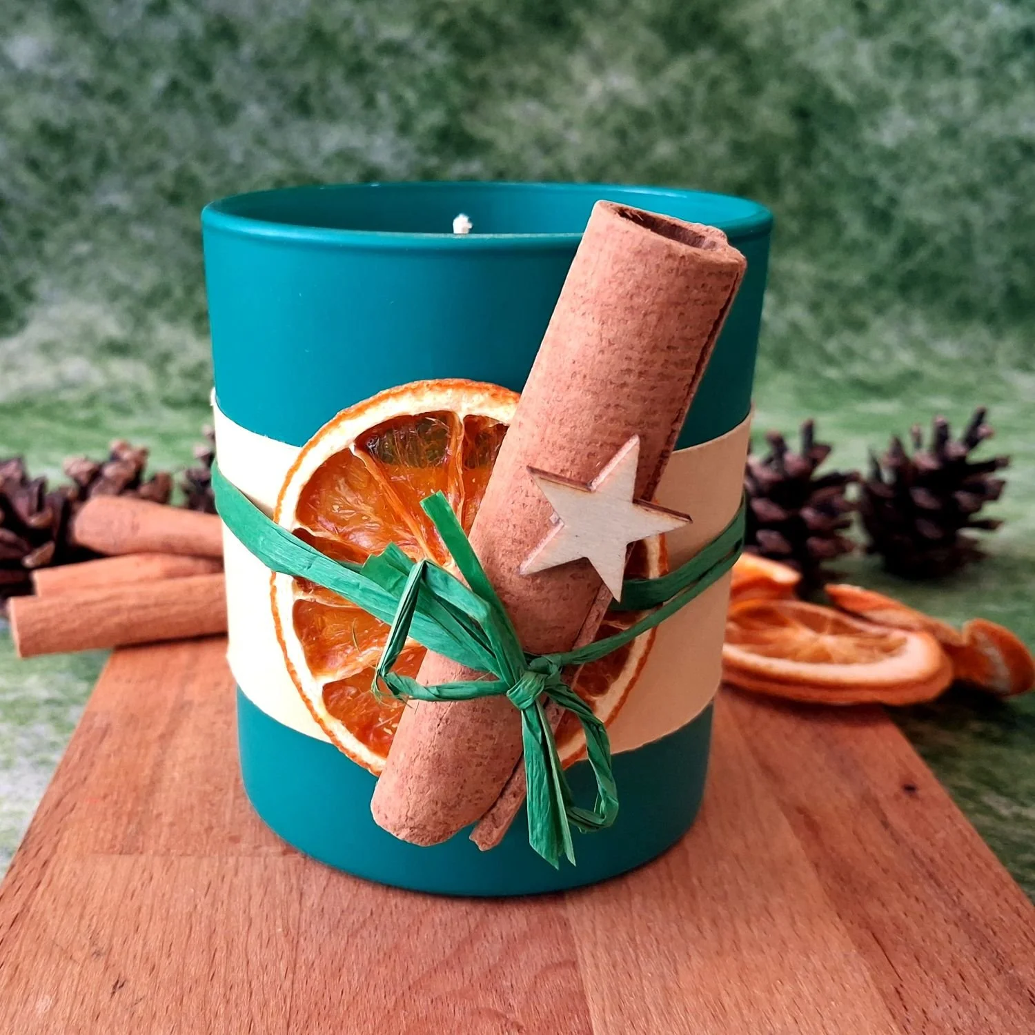 Christmas Soy Candle 200g | Fir Needle, Clove & Ginger | Christmas Gift