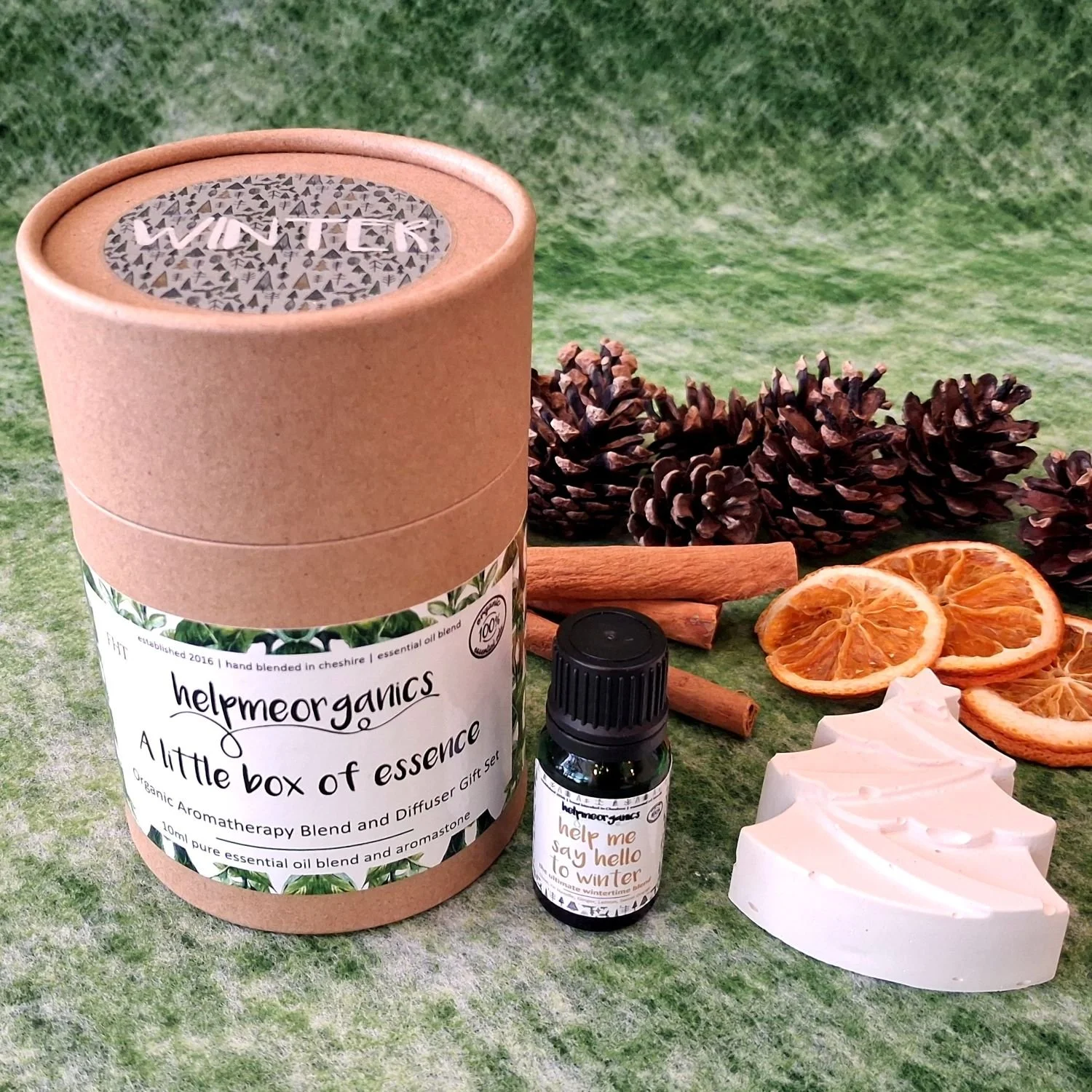 Winter Little box of Essence gift set | Helpmeorganics