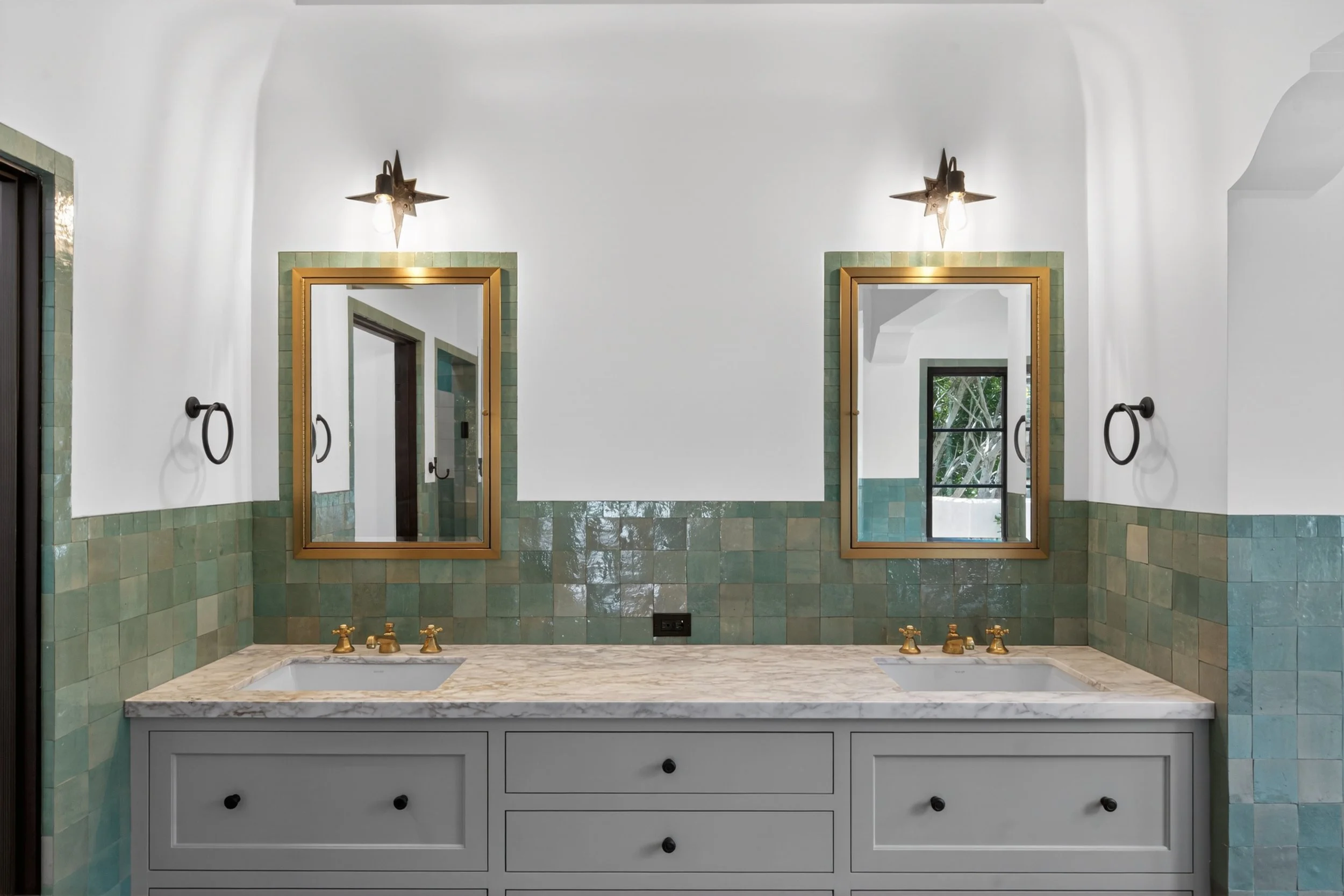 Iliff_CLM_MasterBathroom_001.jpg