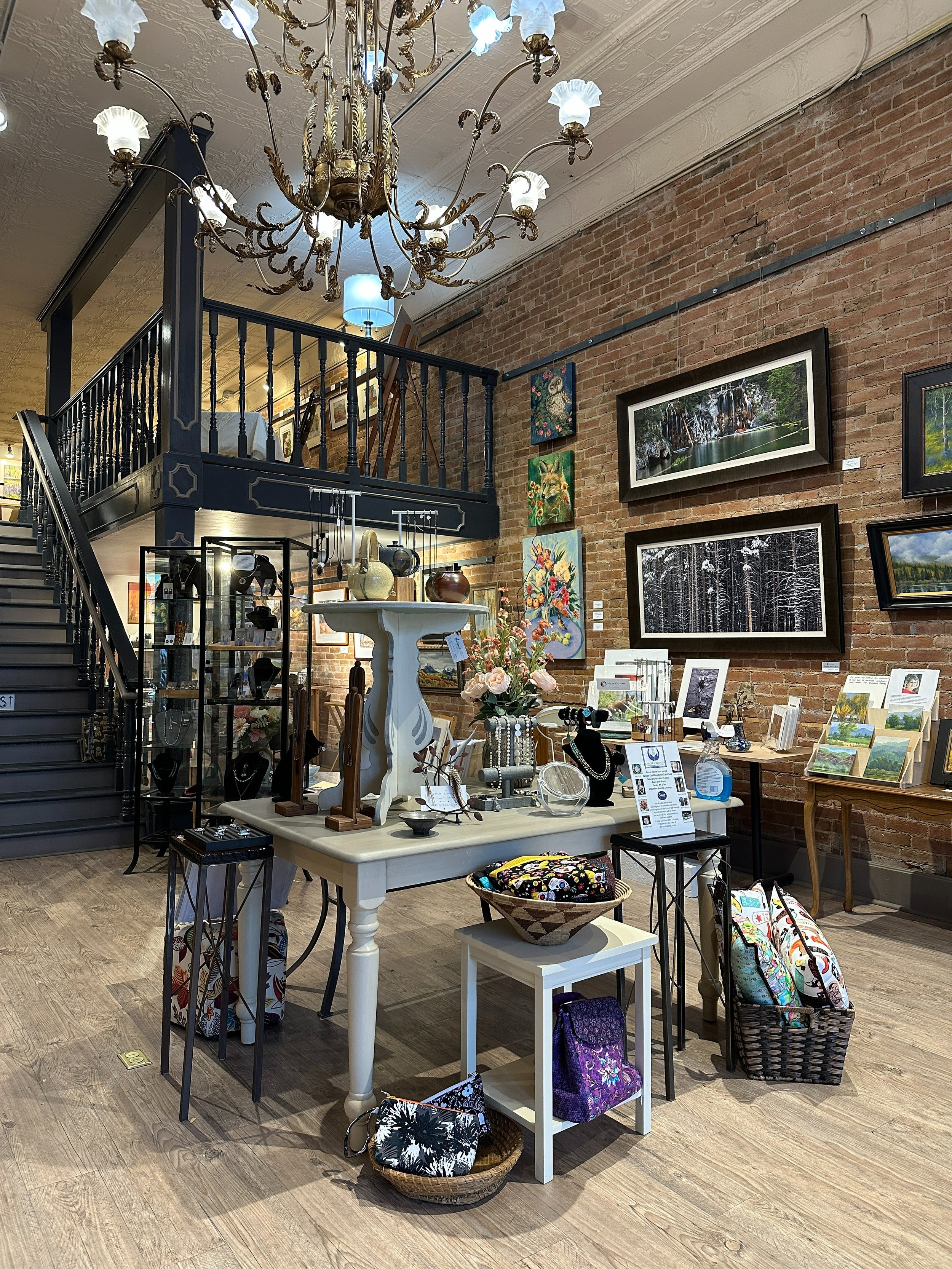 Art Rental Space — CreaTea