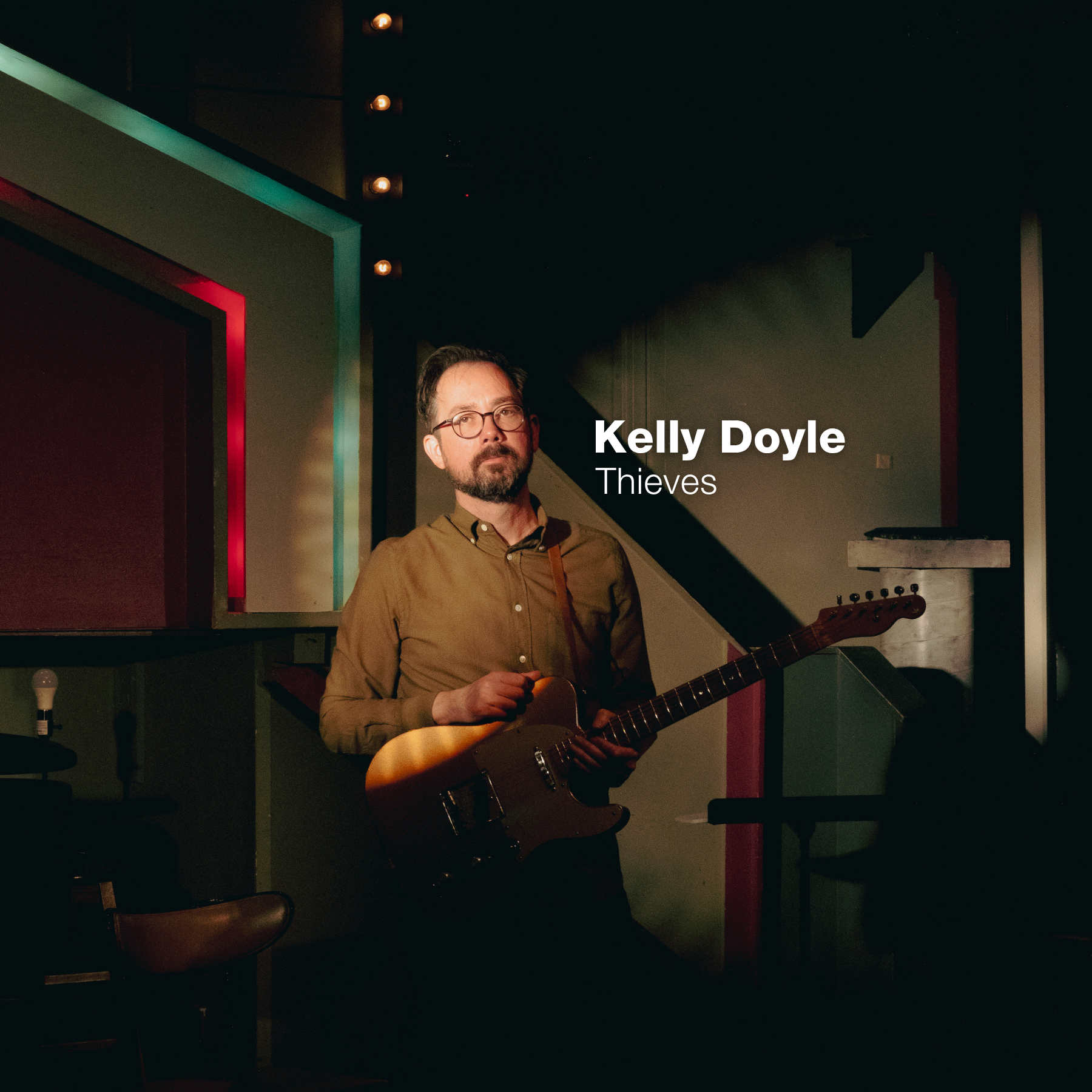 Kelly Doyle - Thieves