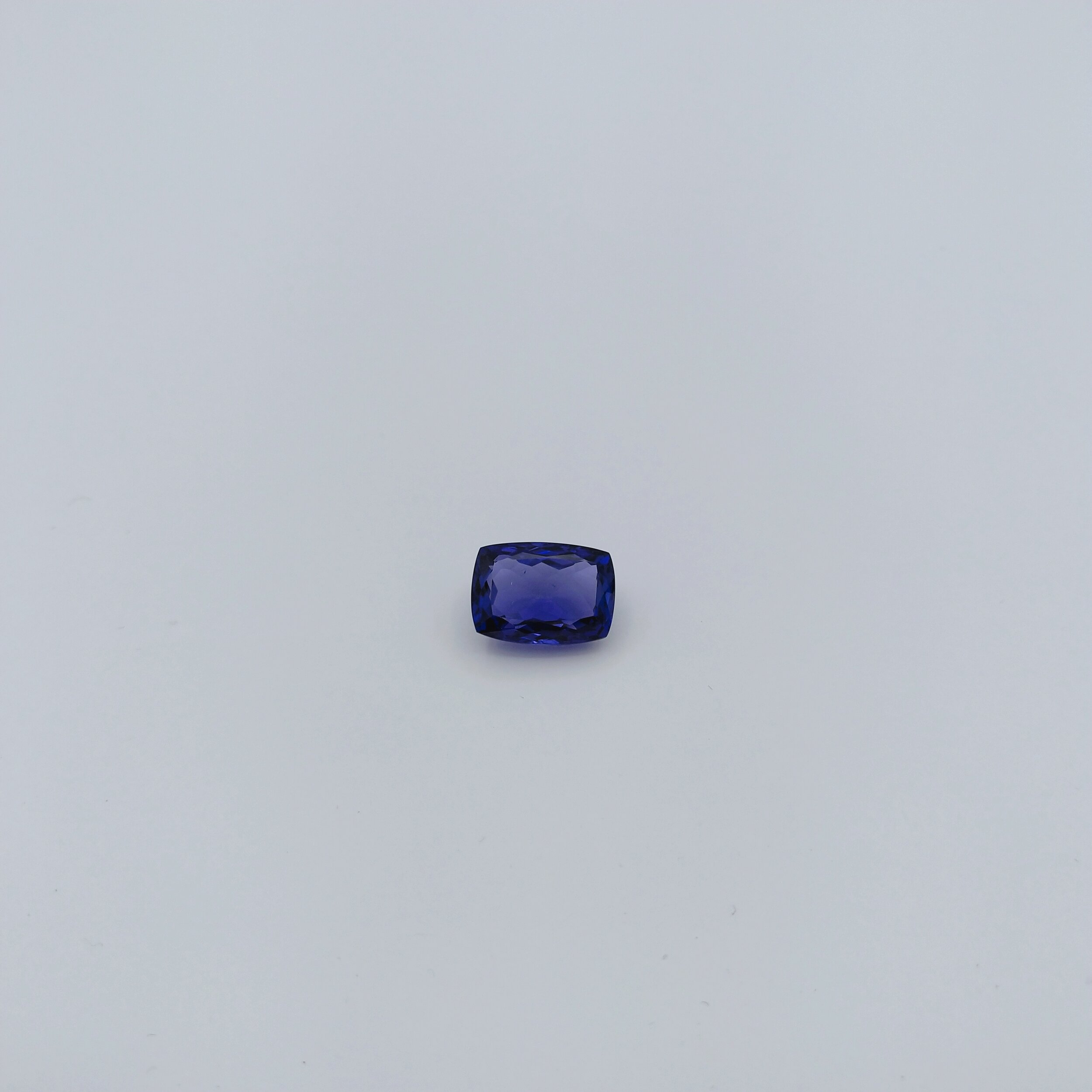 TANZANITE  CUS  7.82