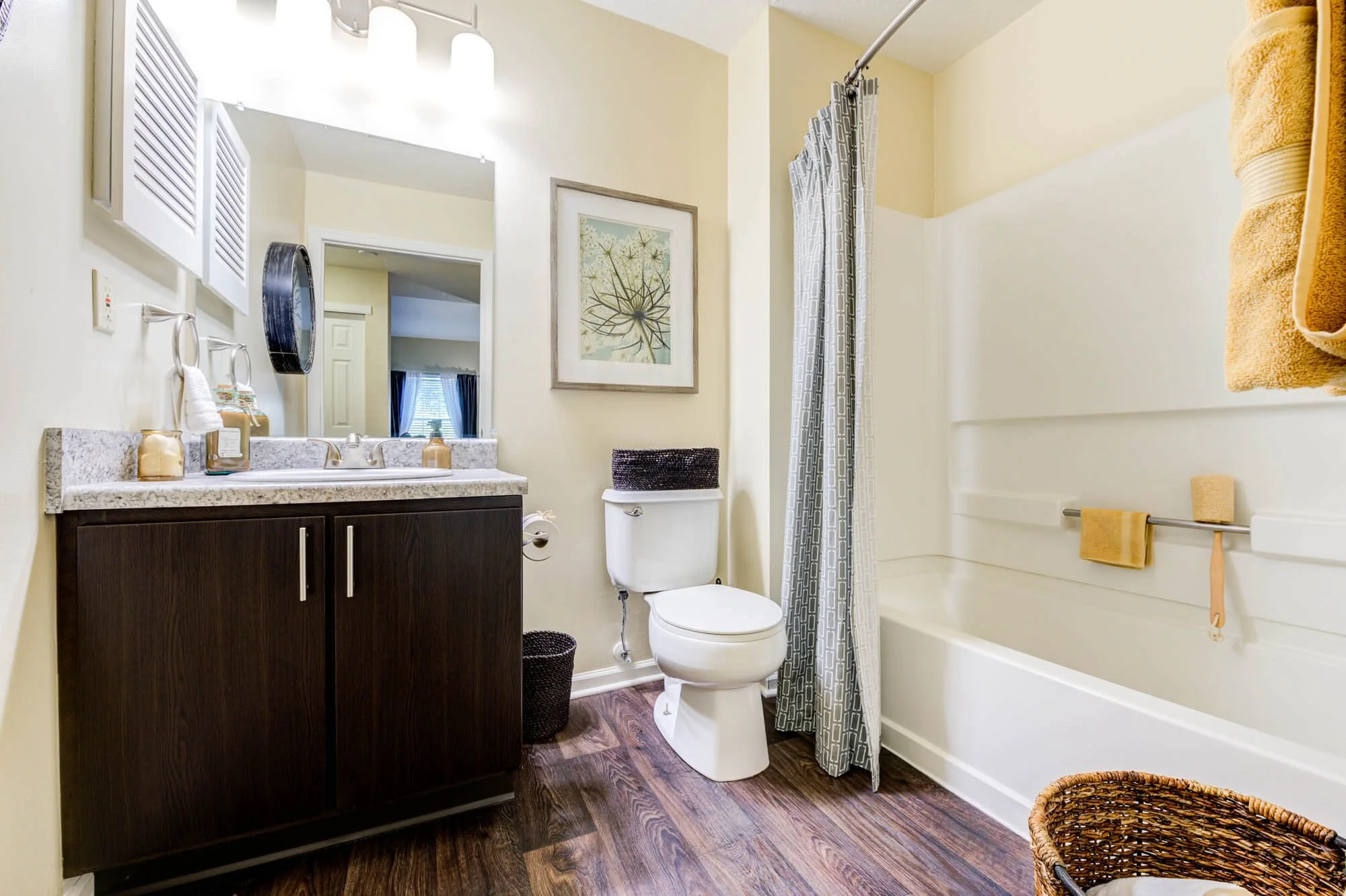 Gallery Hilliard, OH Apartments & Townhomes — Heritage Green