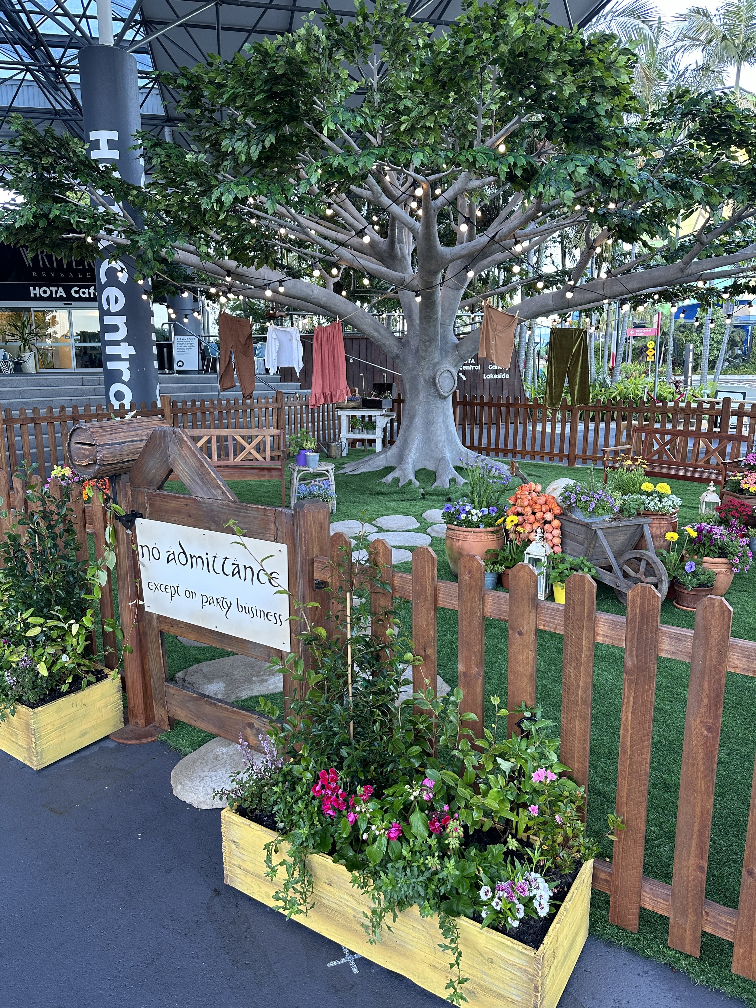 How to Create a Magical Lord of the Rings or Hobbiton Themed Event